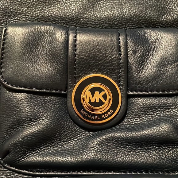 NEW Brand New Navy Blue Michael Kors Shoulder Bag 13x13 - Picture 4 of 6